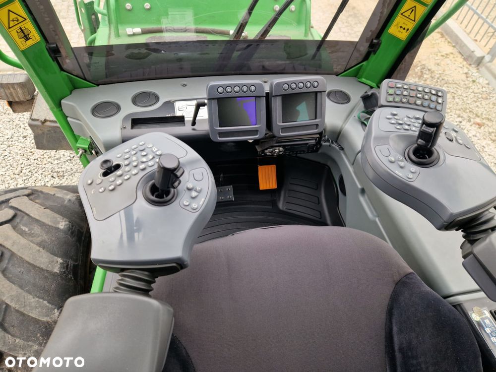 John Deere 1210E - 26