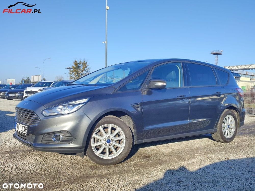 Ford S-Max - 17