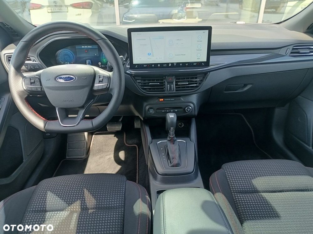 Ford Focus 1.0 EcoBoost mHEV ST-Line X - 11