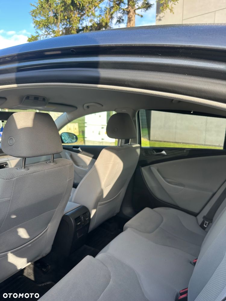 Volkswagen Passat 1.8 TSI Highline - 9