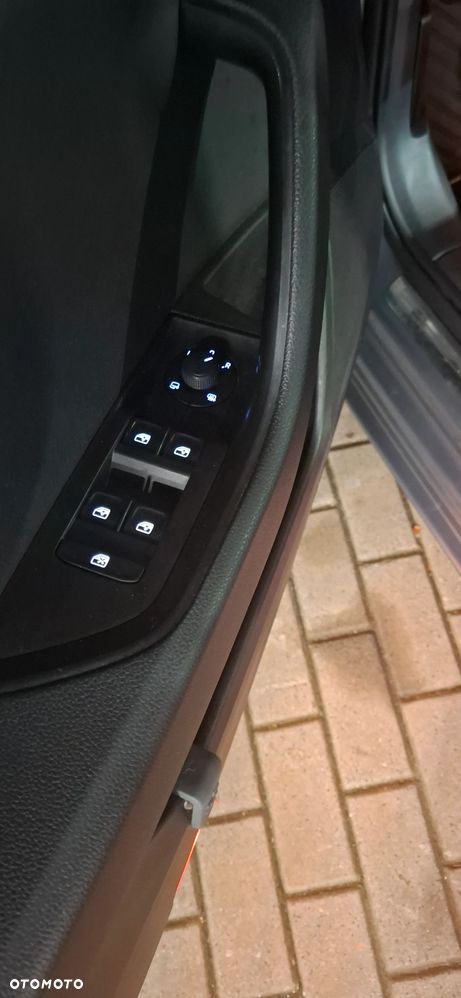 Skoda Superb 1.6 TDI Ambition - 15