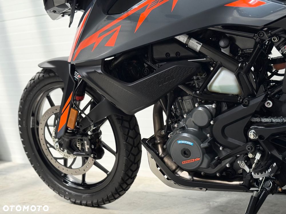 KTM Adventure - 32