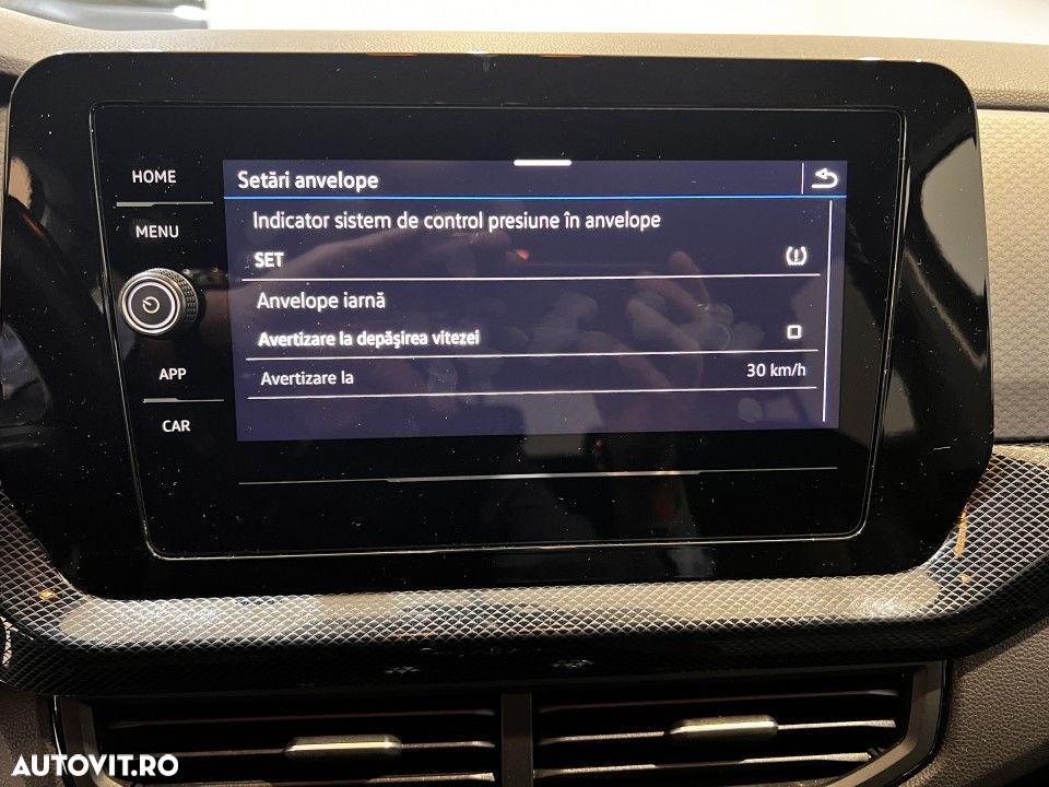 Volkswagen T-Cross - 22