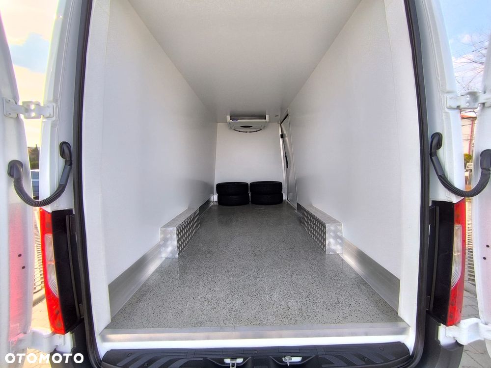 Mercedes-Benz Sprinter 315, Automat, Mroźnia, Chłodnia + Funkcja Grzania, Długi (4.25m) - 11