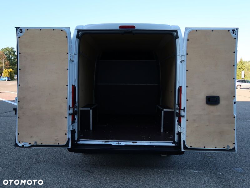 Fiat 2019 Ducato BRYGADÓWKA CARPOL 7 osób MAXI L4H2 180ps, SALON POLSKA , Tylko 112tyś km. Nawigacja, Pompowany fotel, tempomat, klimatronik, ŚLICZNY - 17