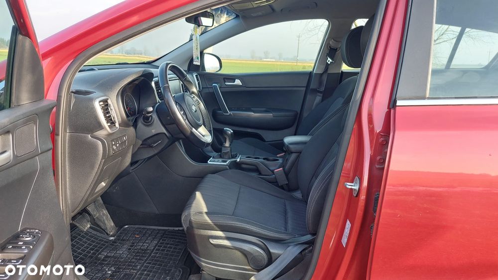 Kia Sportage 1.6 GDI 2WD Attract - 34