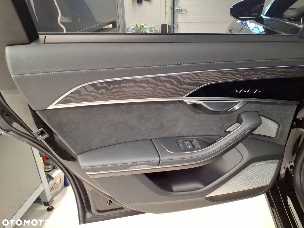 Audi A8 - 9