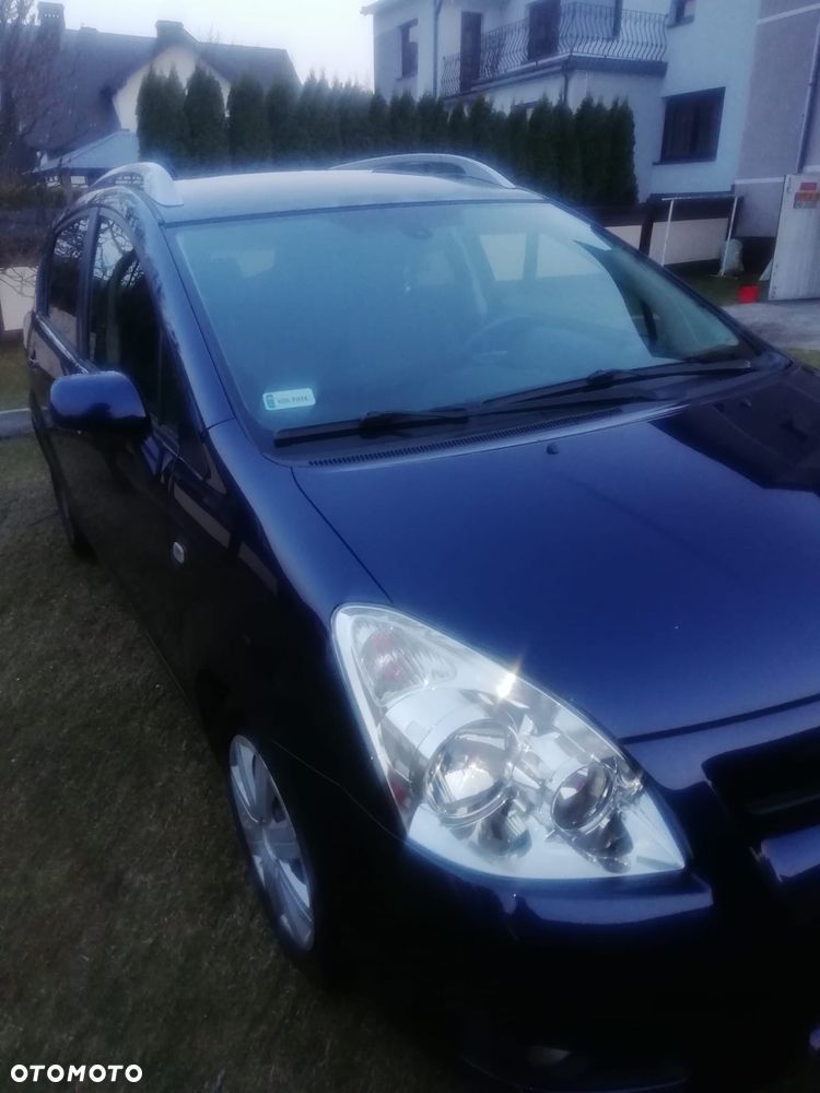 Toyota Corolla Verso - 12