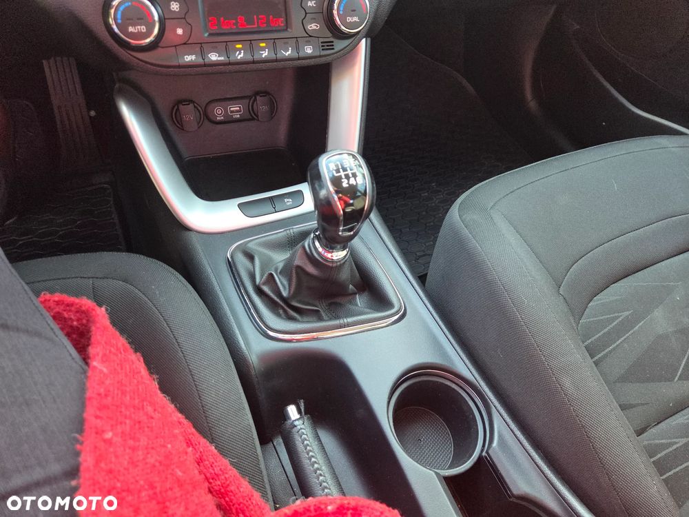 Kia Ceed - 22