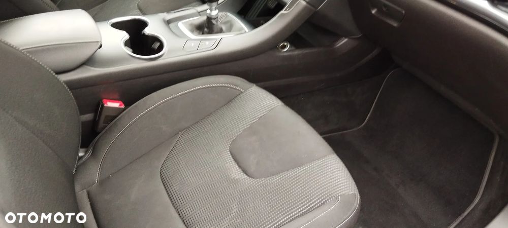 Ford Mondeo 2.0 TDCi Titanium - 11