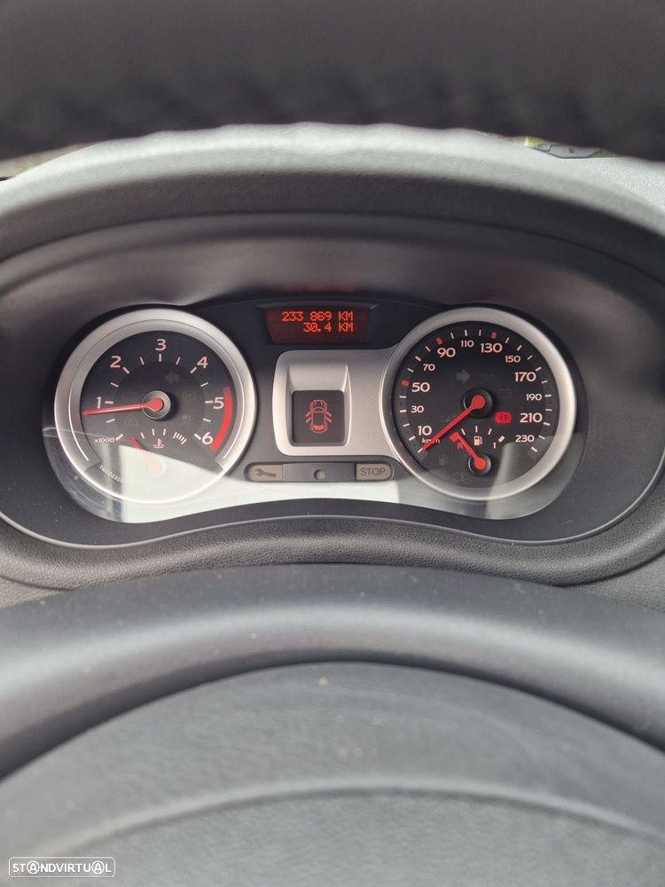 Renault Clio 1.5 dCi Confort - 9