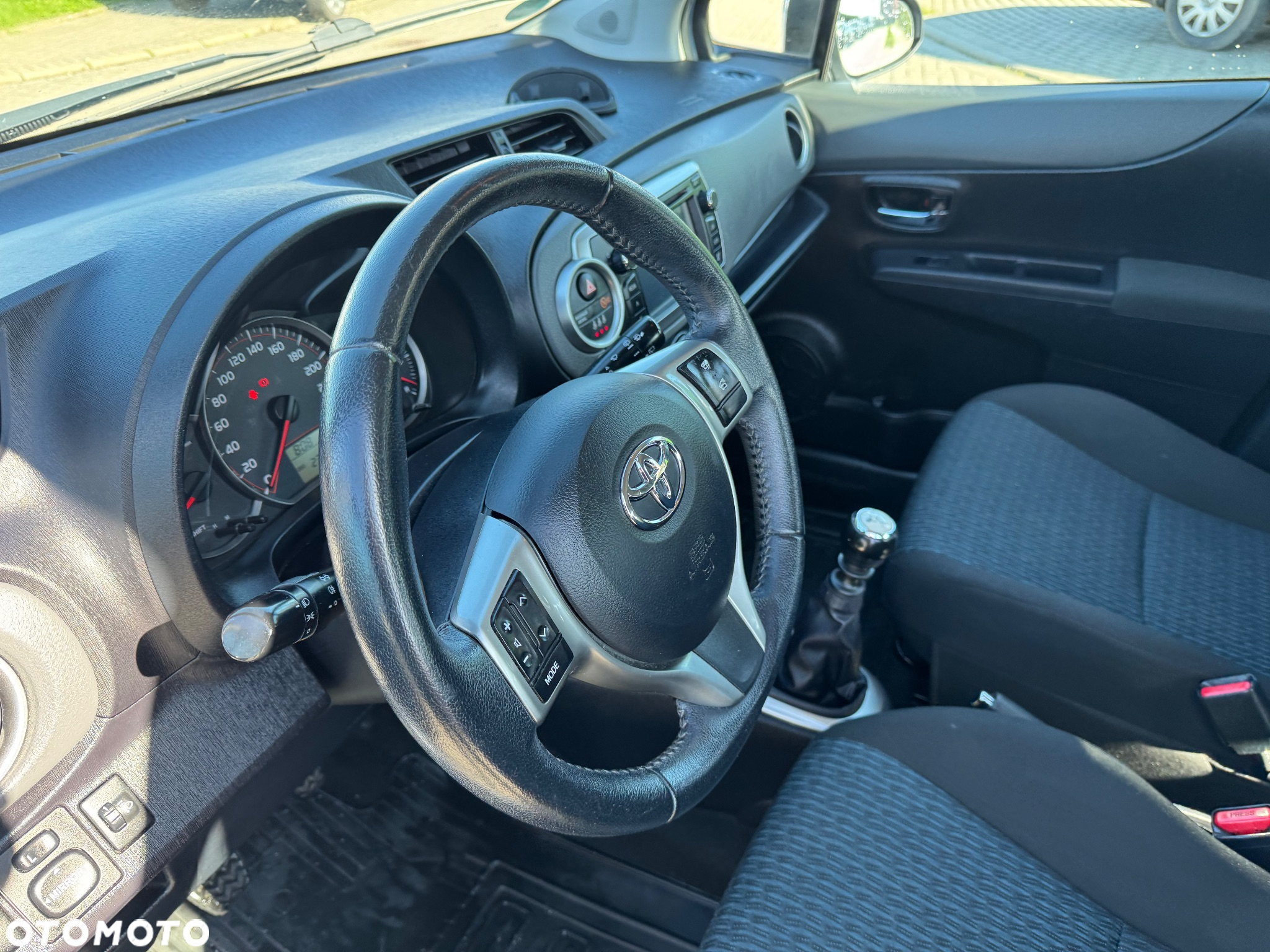 Toyota Yaris 1.4 D-4D Active - 15