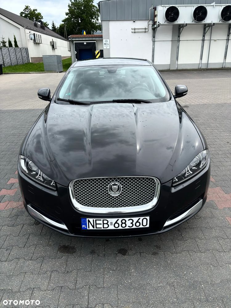 Jaguar XF 2.2 D - 4