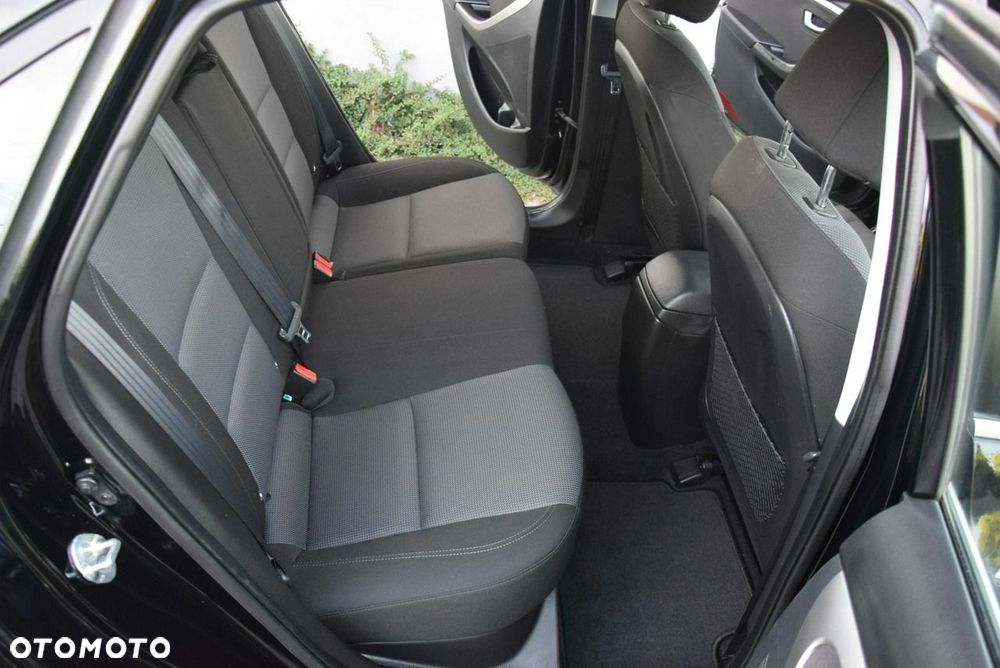Hyundai i30 1.4 YES - 35