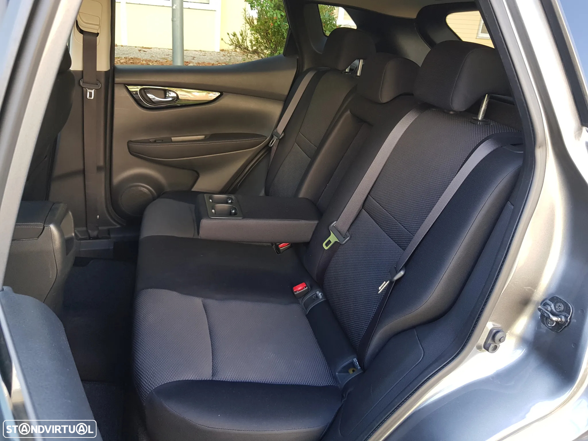 Nissan Qashqai 1.6 dCi 360 Xtronic - 32