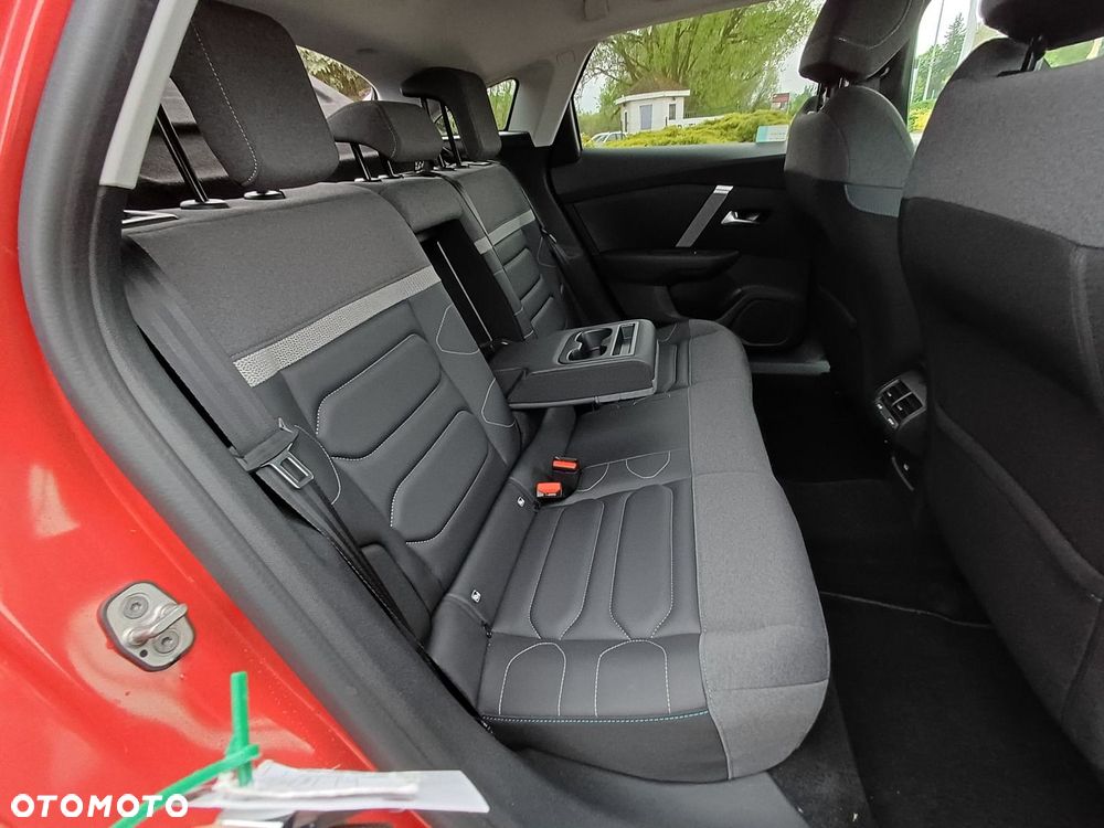 Citroën C4 1.2 PureTech Max S&S EAT8 - 32
