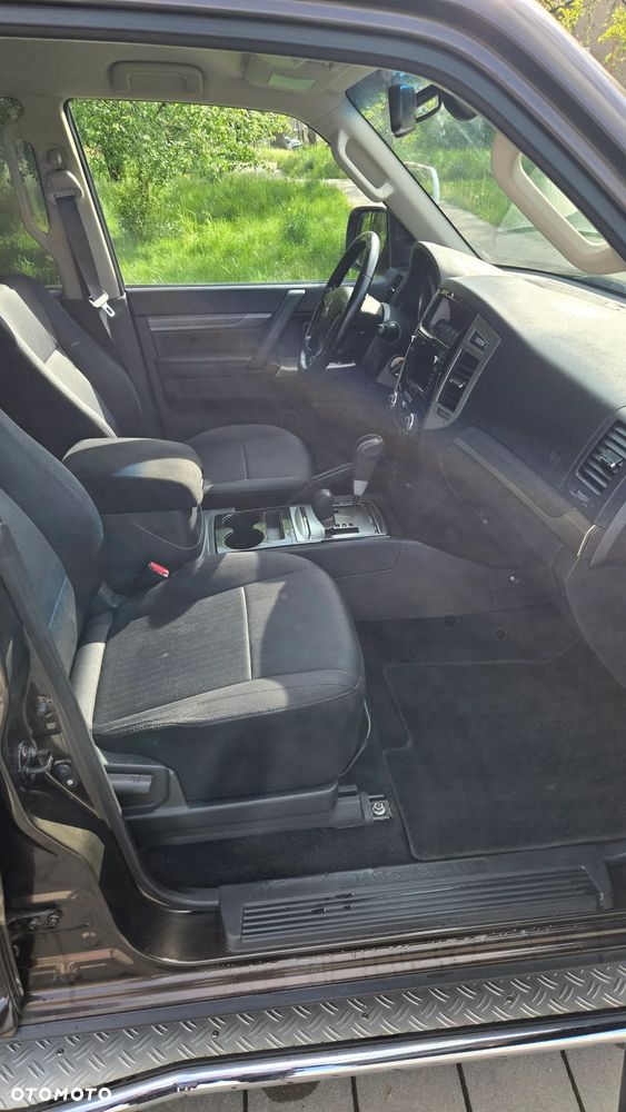 Mitsubishi Pajero 3.2 DI-D Automatik Top - 8