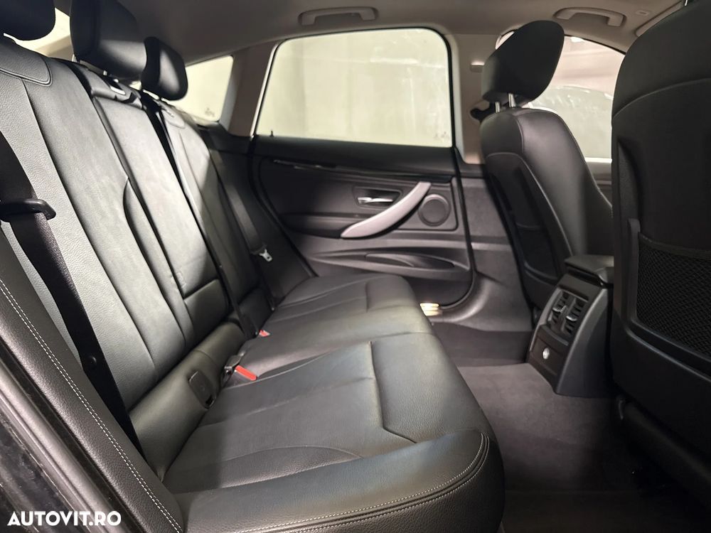 BMW Seria 3 320d xDrive AT - 13