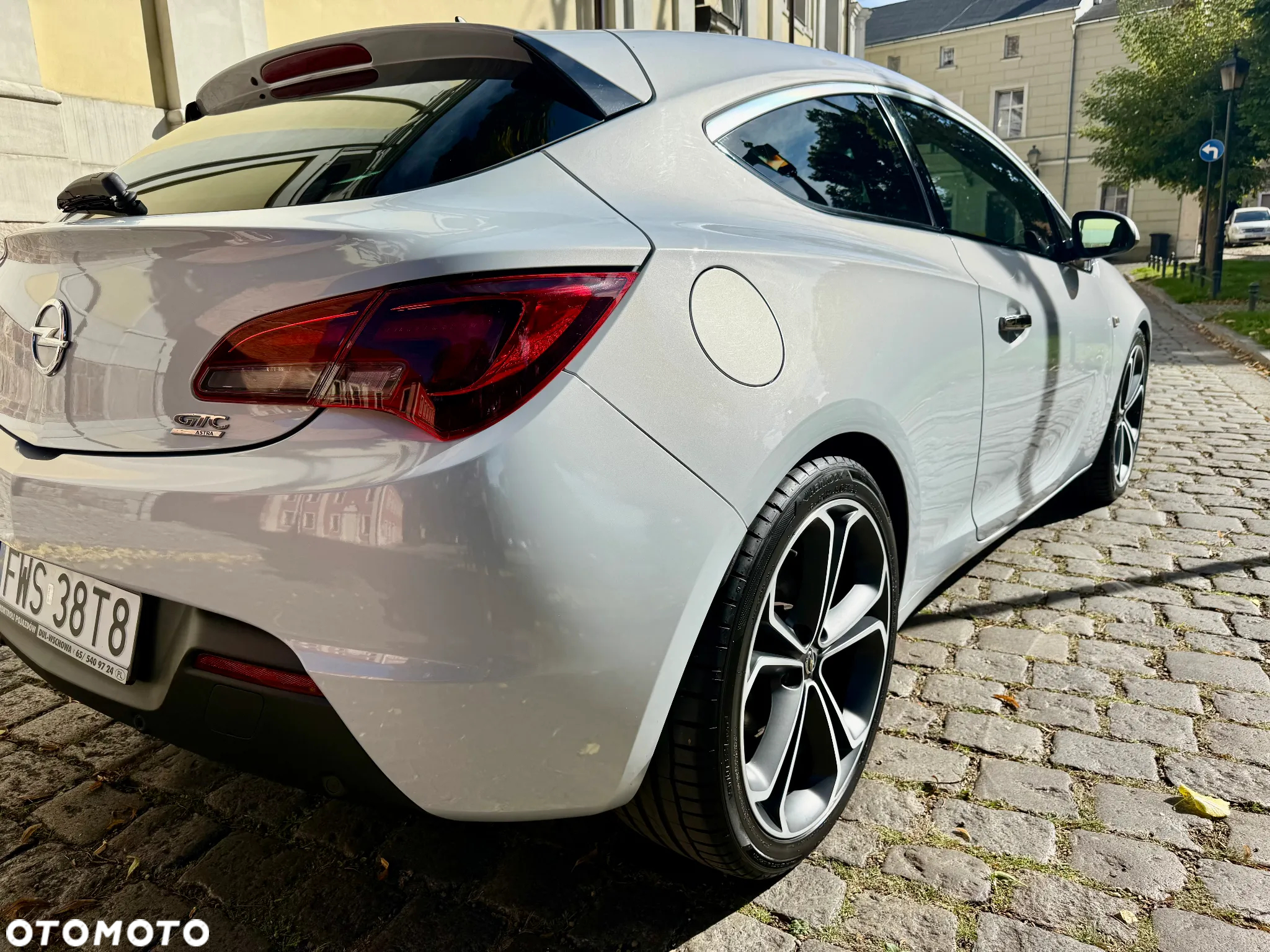 Opel Astra IV GTC 1.4 T Sport S&S EU6 - 26