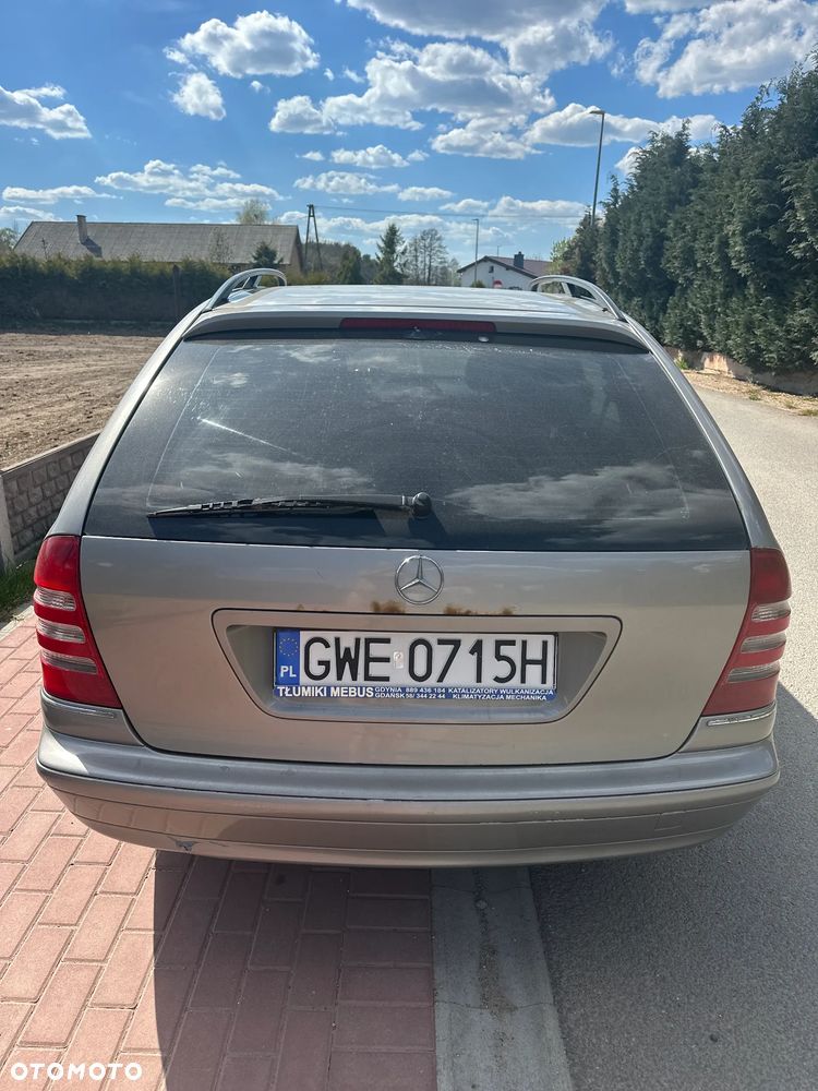 Mercedes-Benz Klasa C 240 4Matic Avantgarde - 15