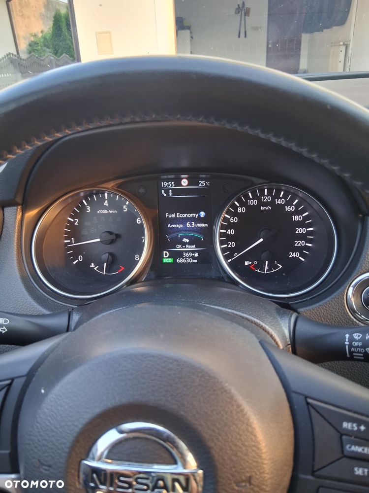 Nissan Qashqai 1.2 DIG-T N-Connecta Xtronic EU6 - 9