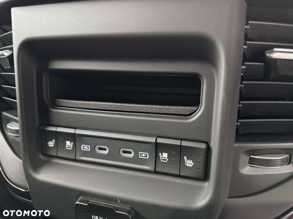 Dodge RAM 5.7 4x4 - 38
