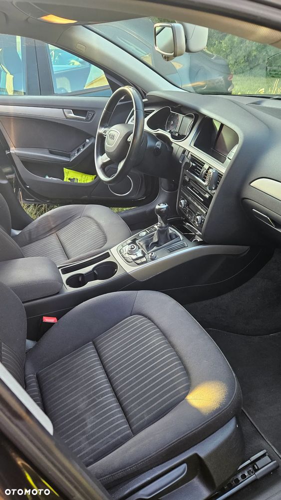 Audi A4 Avant 2.0 TDI - 10