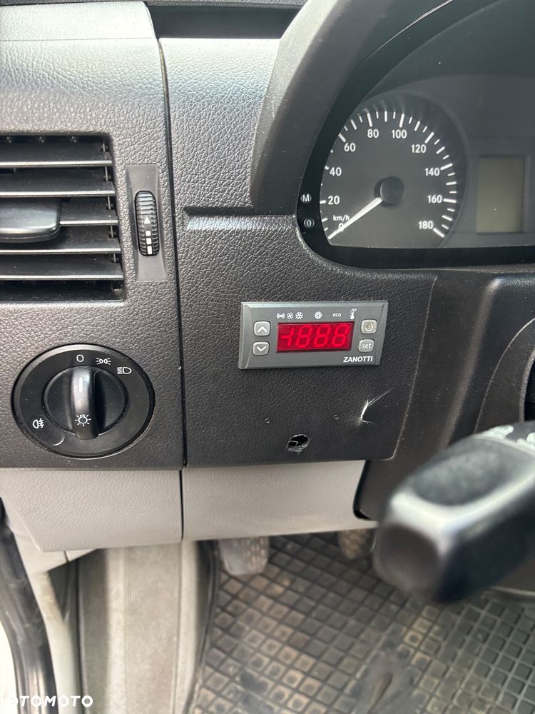 Mercedes-Benz sprinter - 8