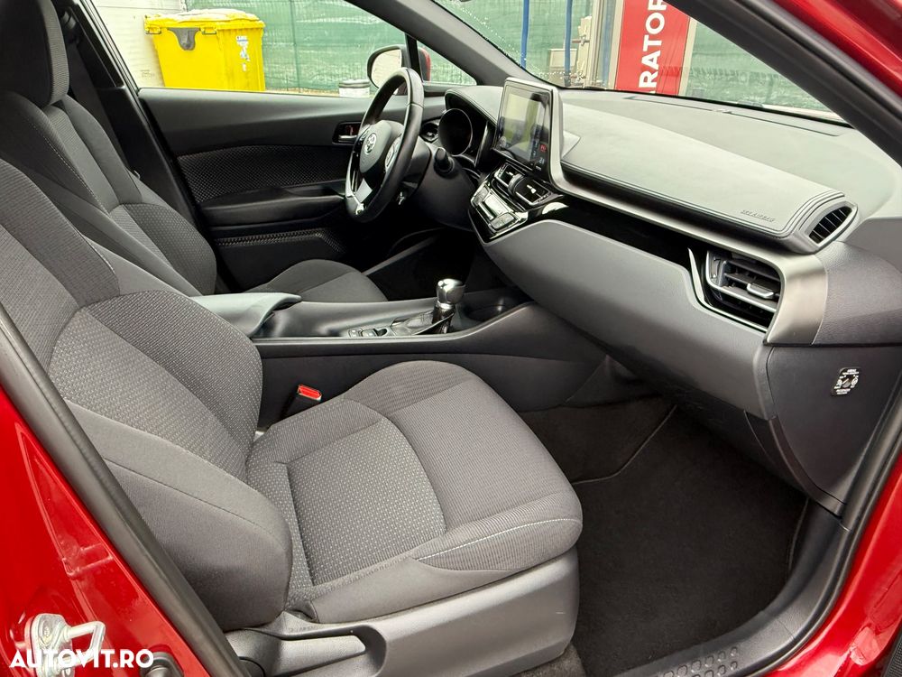 Toyota C-HR Hybrid Style - 14