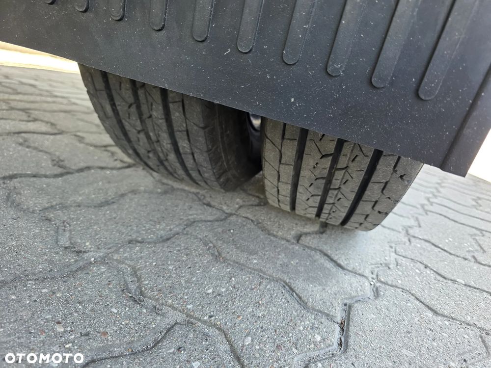 Iveco 50C16 Chłodnia Izoterma Winda 1000 kg ! 8EP + Zasilanie 230V Krajowy ! - 9