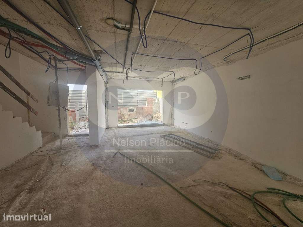 Em Construção - Moradias T3 - Grande imagem: 2/11