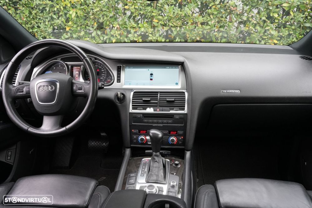 Audi Q7 3.0 TDi Tiptronic - 37