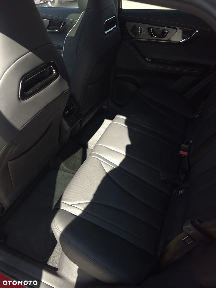 Omoda 5 1.5 T-GDI Hybrid Premium DHT - 8