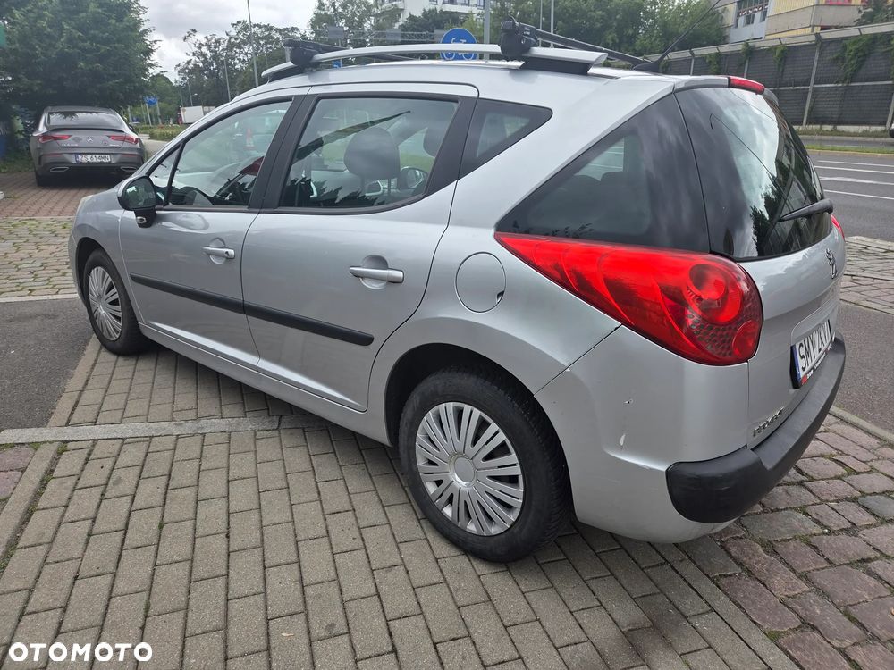 Peugeot 207 - 2