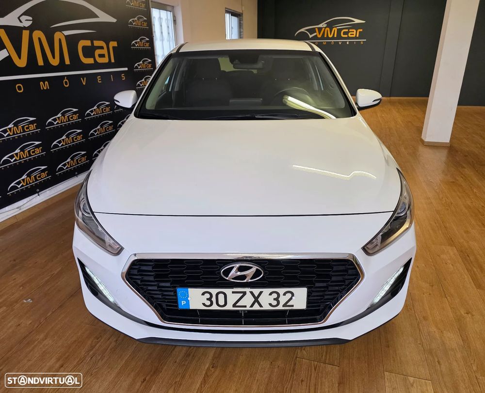 Hyundai i30 1.6 CRDI STyle+Navi - 3
