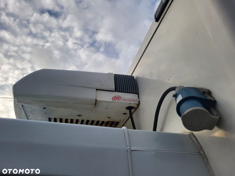 Renault Master III 2017r 161 tyś Izoterma chłodnia Mroźnia Sklep Food Truck Agregat zasilanie 230V Salon - 18