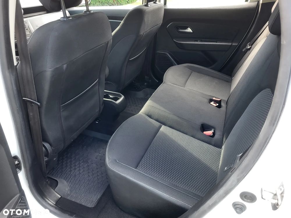 Dacia Duster TCe 125 4x4 Blackshadow - 9