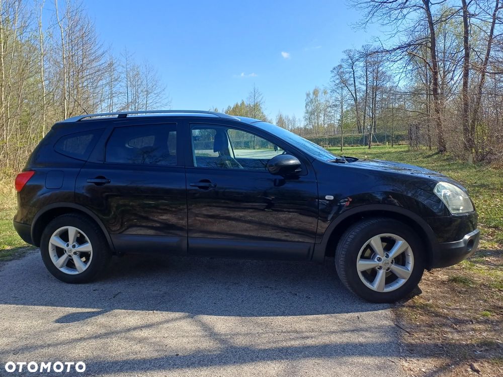 Nissan Qashqai+2 - 1