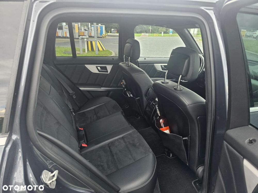 Mercedes-Benz GLK 220 CDI DPF 4Matic BlueEFFICIENCY 7G-TRONIC - 34