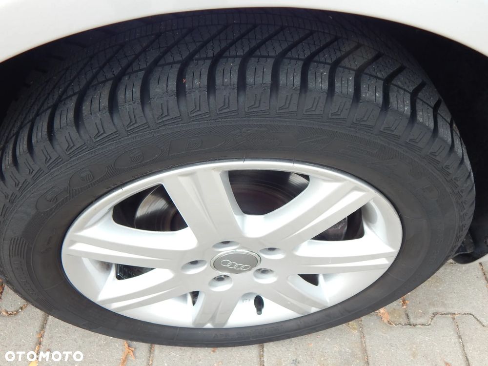 Audi A3 Sportback 1.6 Attraction - 16