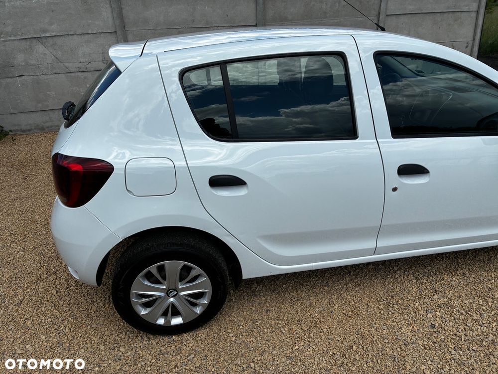 Dacia Sandero SCe 75 Essential - 6