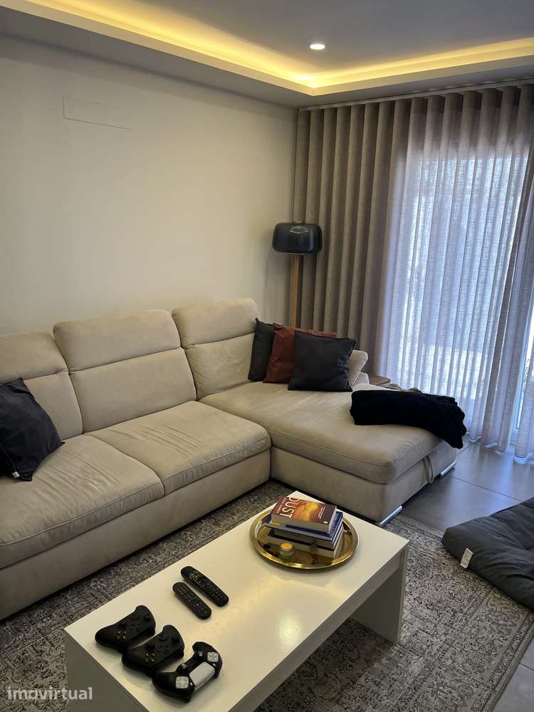Moradia T3 geminada com terraço e garagem - Grande imagem: 5/16