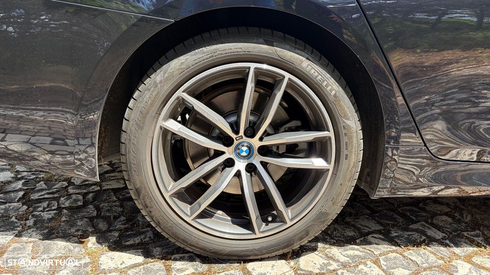 BMW 530 e Pack M - 5