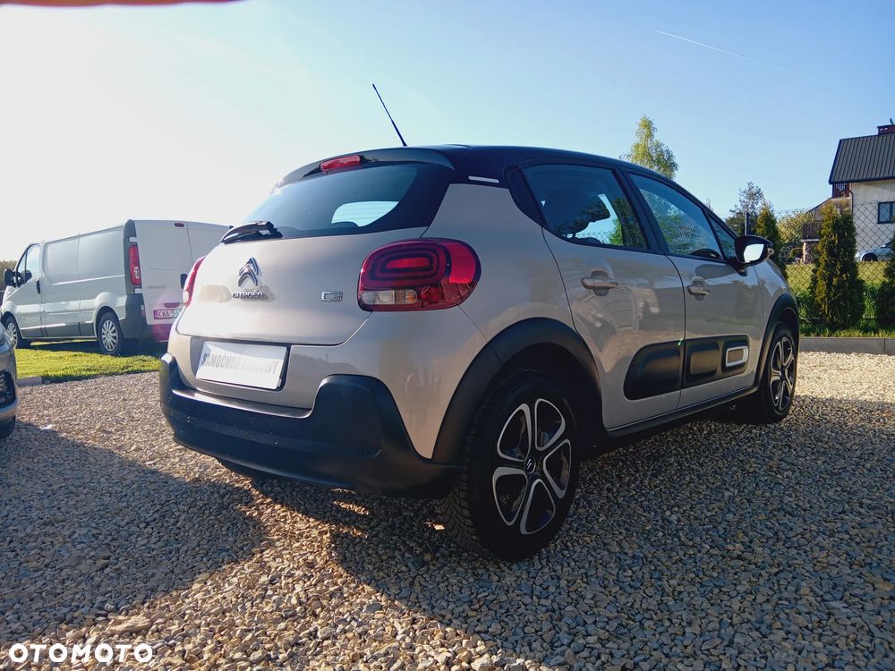 Citroën C3 1.2 PureTech Shine - 24