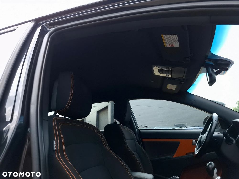 Kia Sportage 2.0 CRDI 184 4WD Fifa World Cup Edition - 18