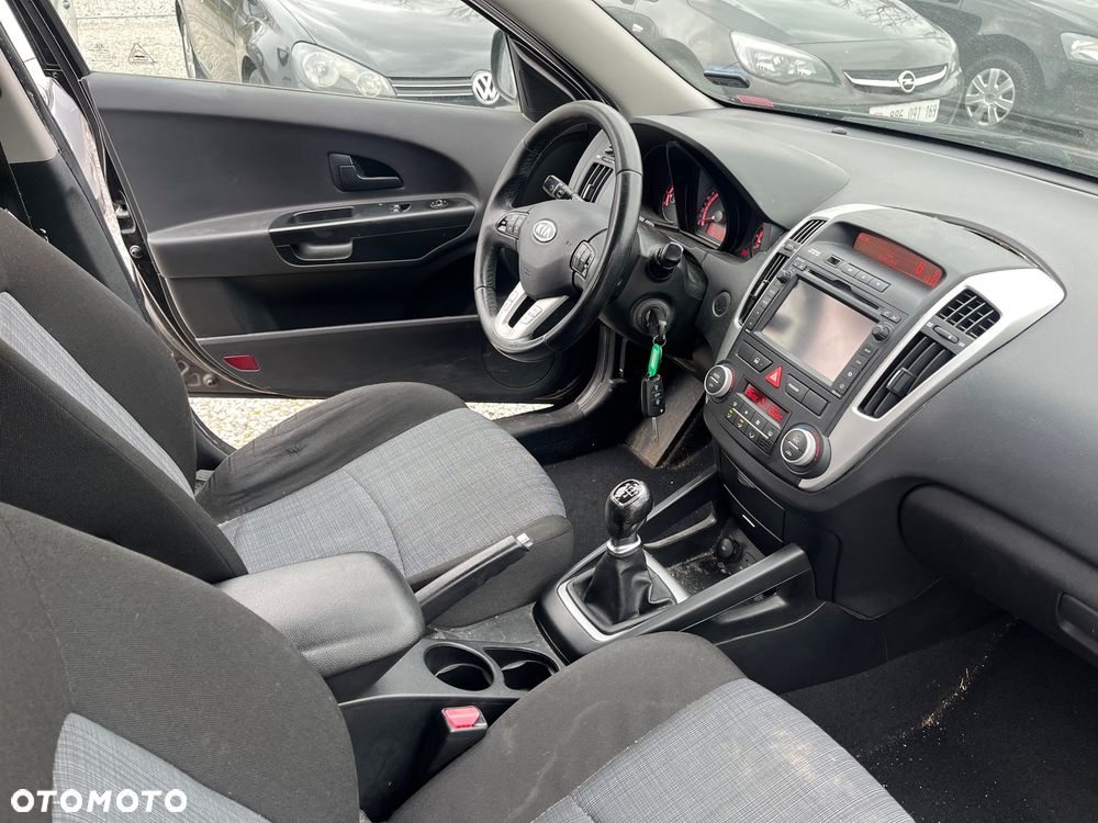 Kia Ceed 1.4 CVVT Attract - 6