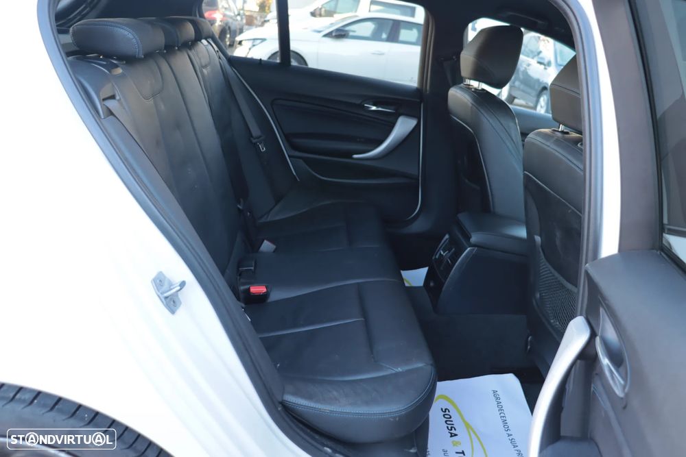 BMW 118 d Pack M - 16