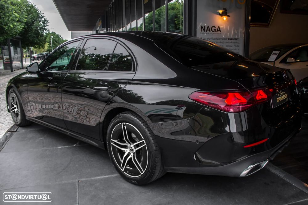Mercedes-Benz E 220 d AMG Line - 3