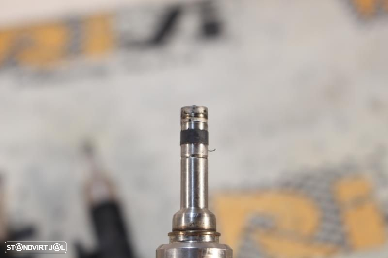 Injetor Bmw 1 (F20)  13537639990 / 7639990 / 0261500539 / 0261500140 - 4
