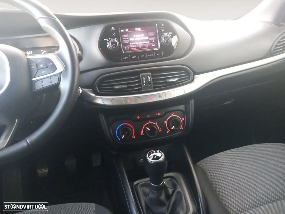 Fiat Tipo 1.3 M-Jet Street - 12